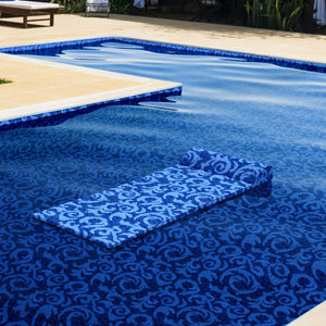 
                  
                    Load image into Gallery viewer, Beautiful Acqua Blu pool float in pool with a matching luxury liner.
                  
                
